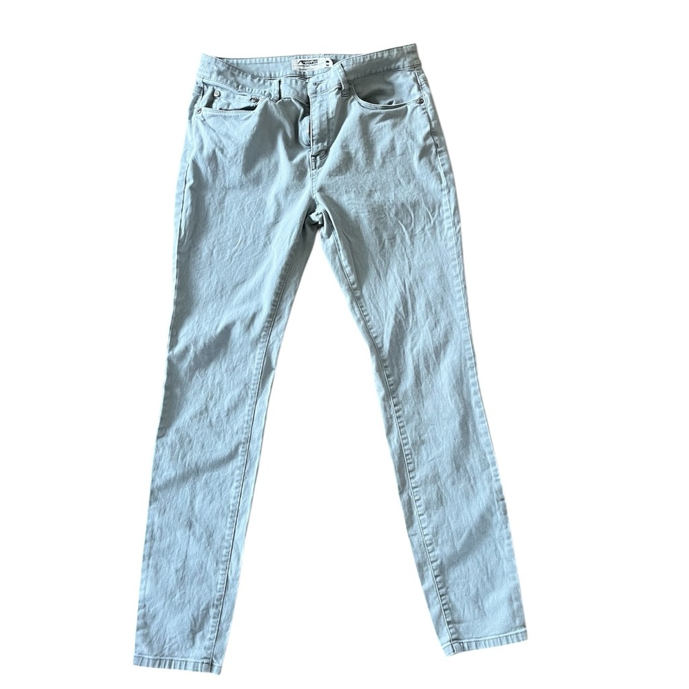 Mountain Khakis Women’s Light Blue Jeans